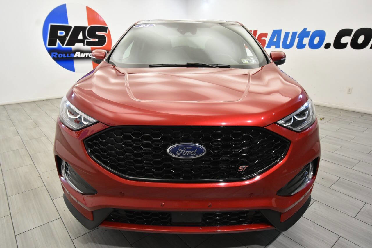 Used 2021 Ford Edge ST w/ Equipment Group 401A image 8