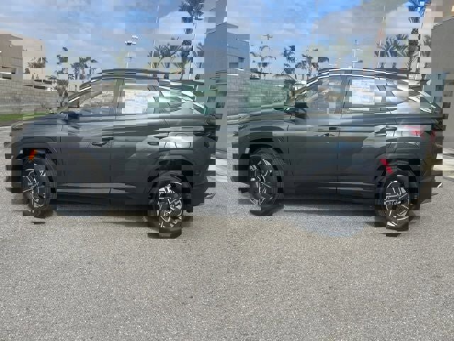 New 2026 Hyundai Tucson Blue SE image 6