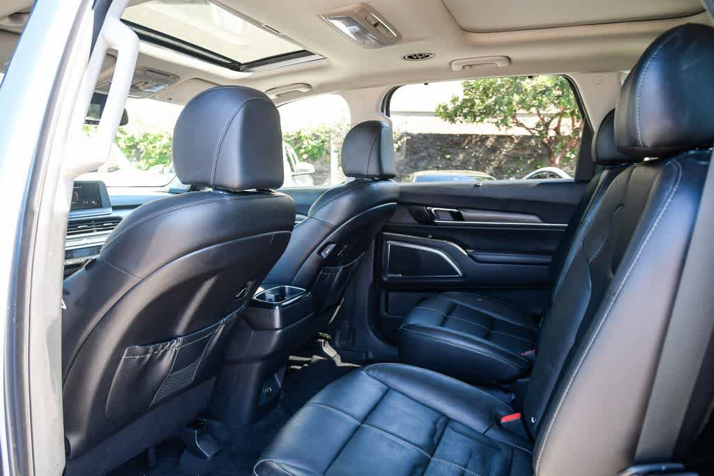 Used 2021 Kia Telluride SX w/ Nightfall Edition Package AWD/4WD image 17