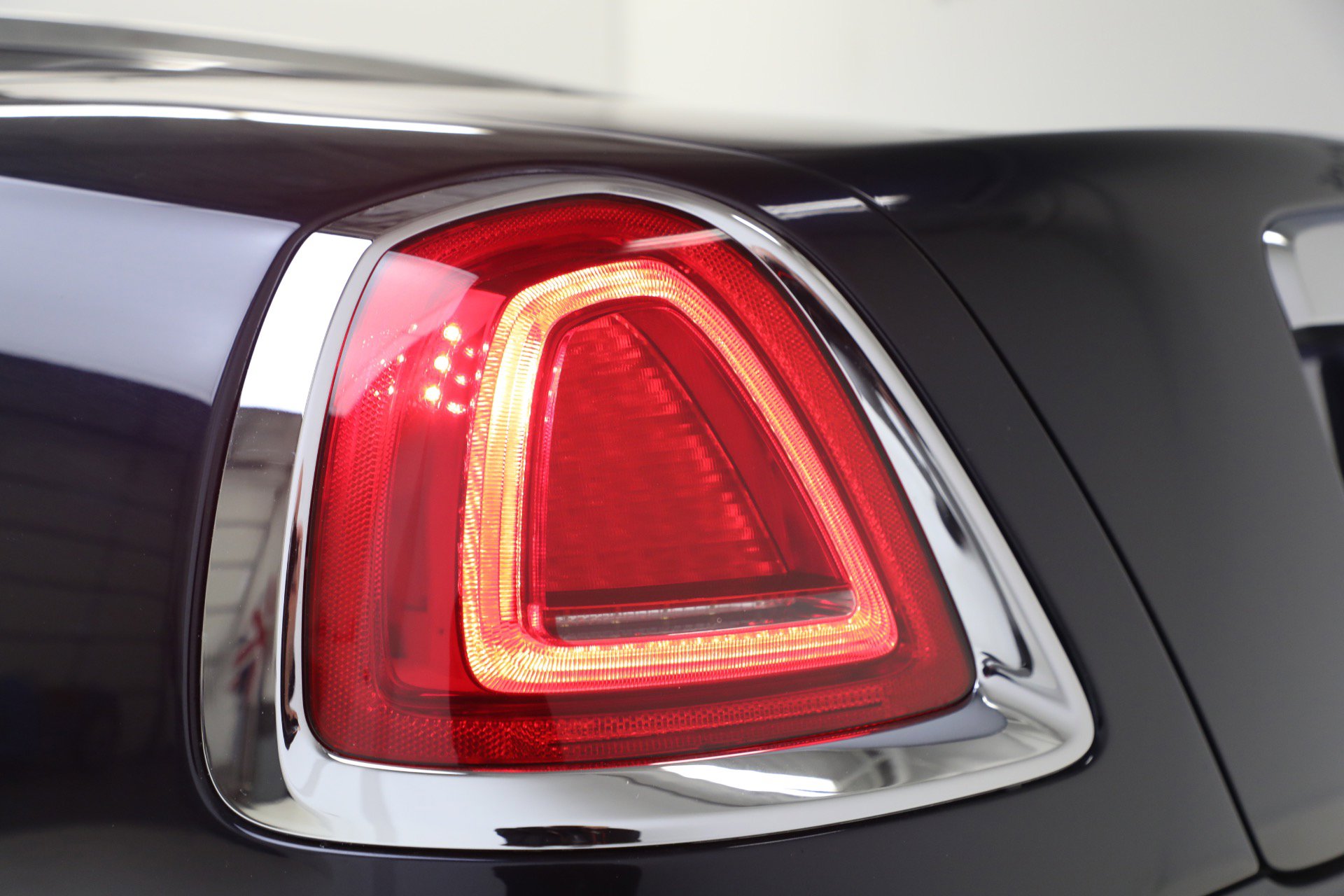 Certified 2017 Rolls-Royce Dawn image 48