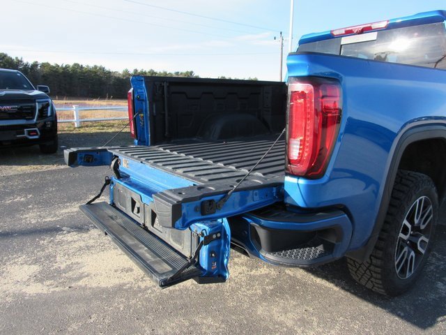 Used 2023 GMC Sierra 1500 AT4 w/ AT4 Premium Package image 29