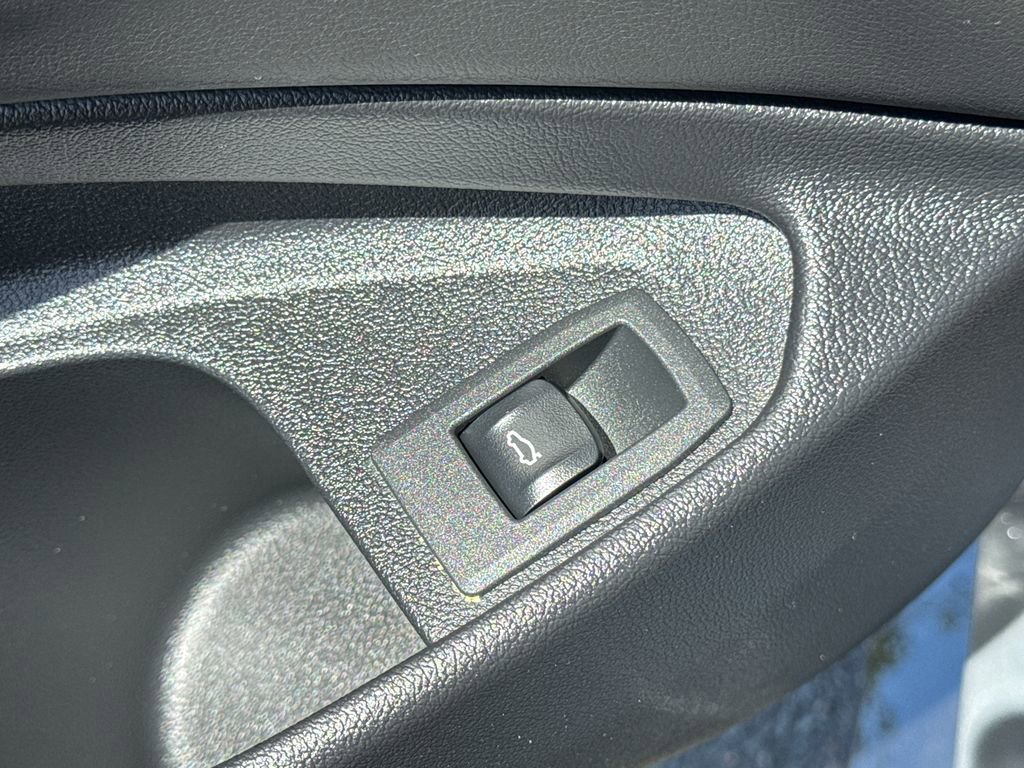 Used 2026 BMW M4 Competition RWD image 21