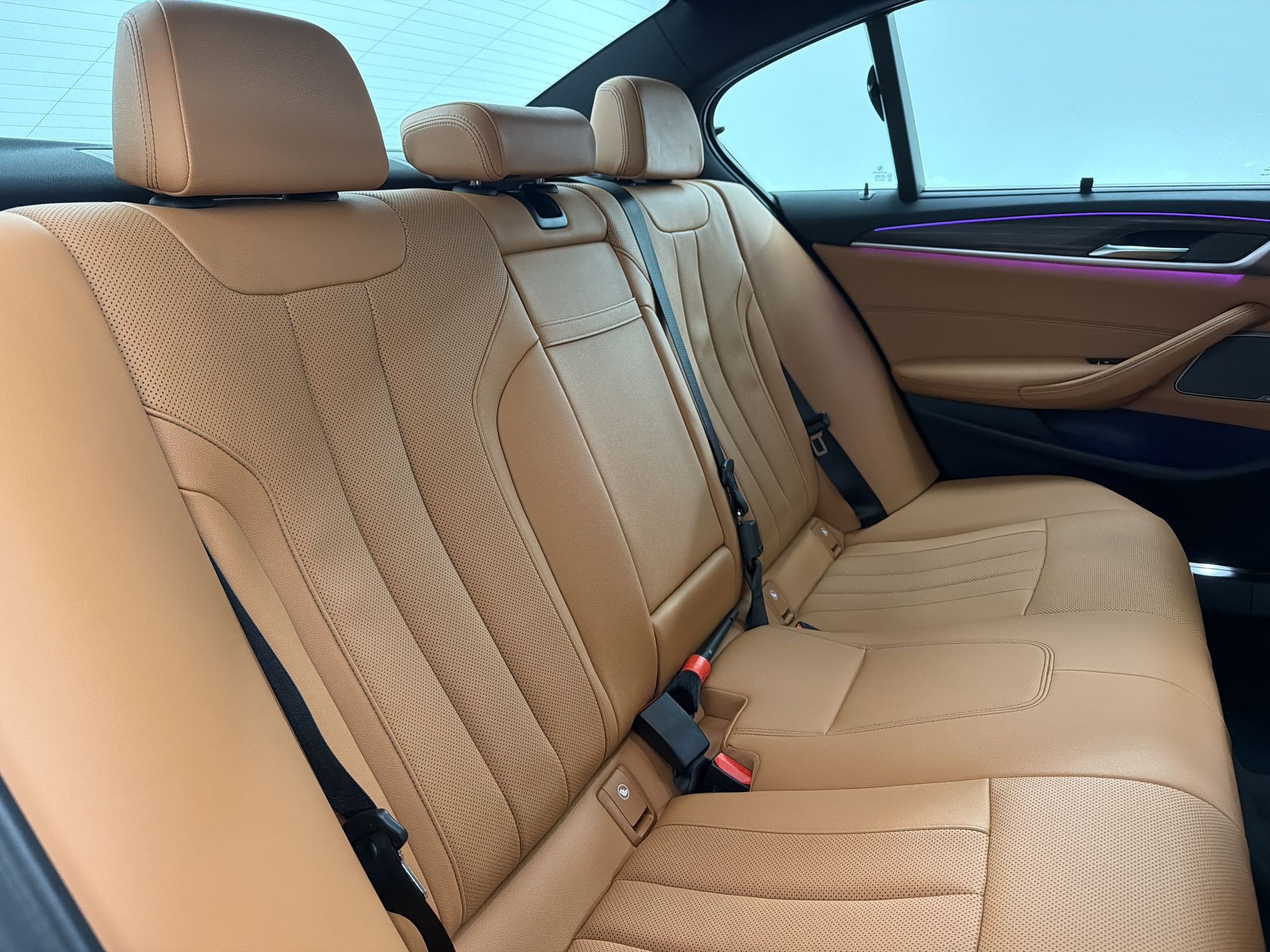Certified 2022 BMW 540i w/ M Sport Package RWD image 29