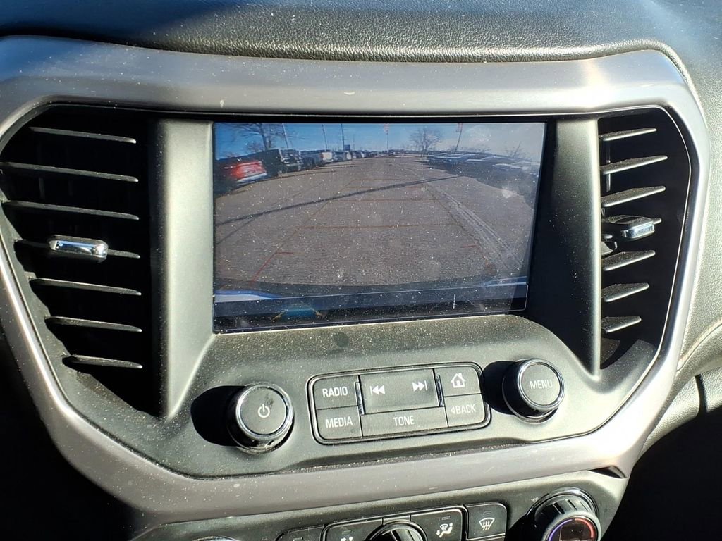 Used 2018 GMC Acadia SLE w/ Driver Alert Package I image 17