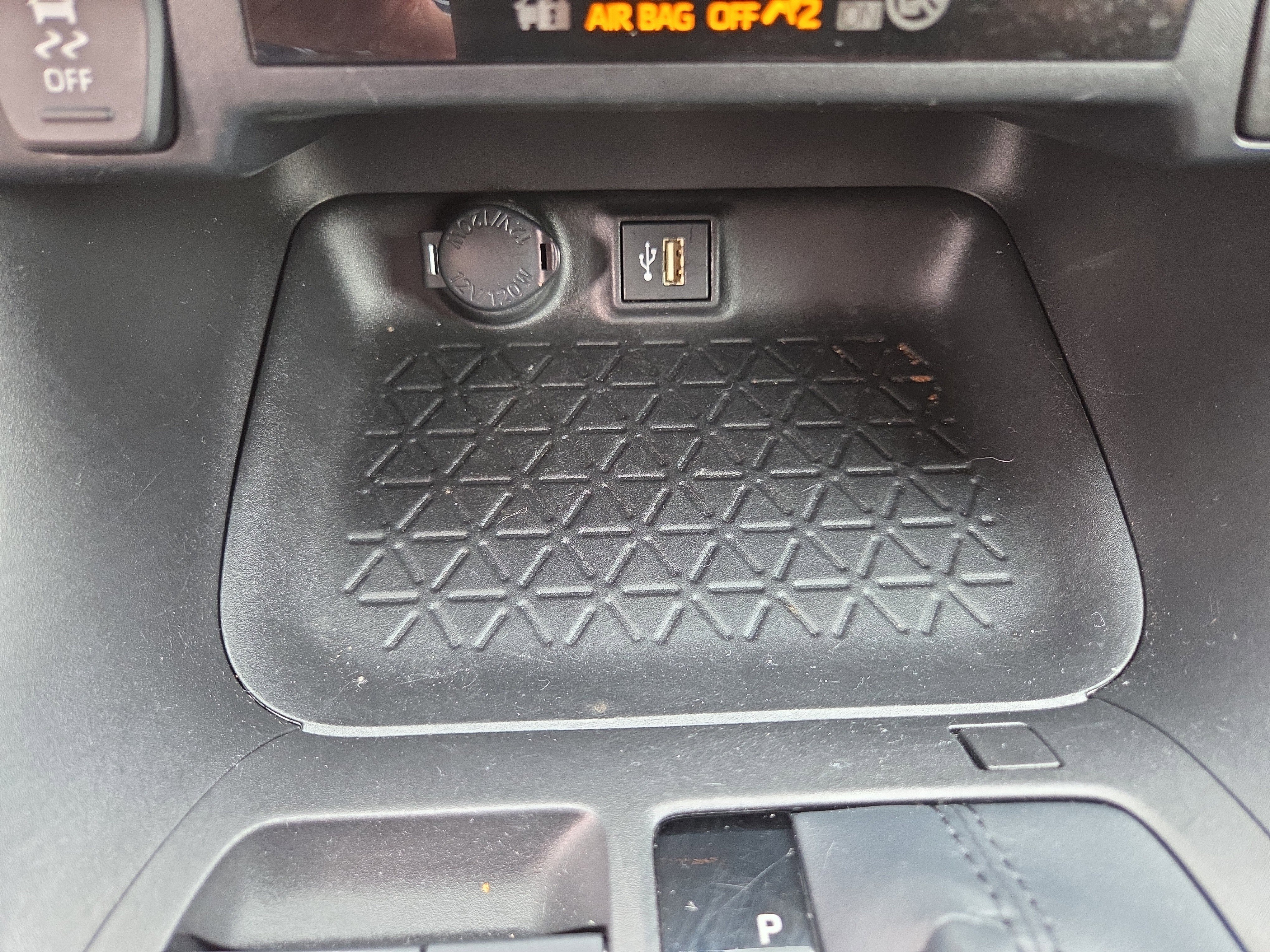 Certified 2023 Toyota RAV4 LE image 28