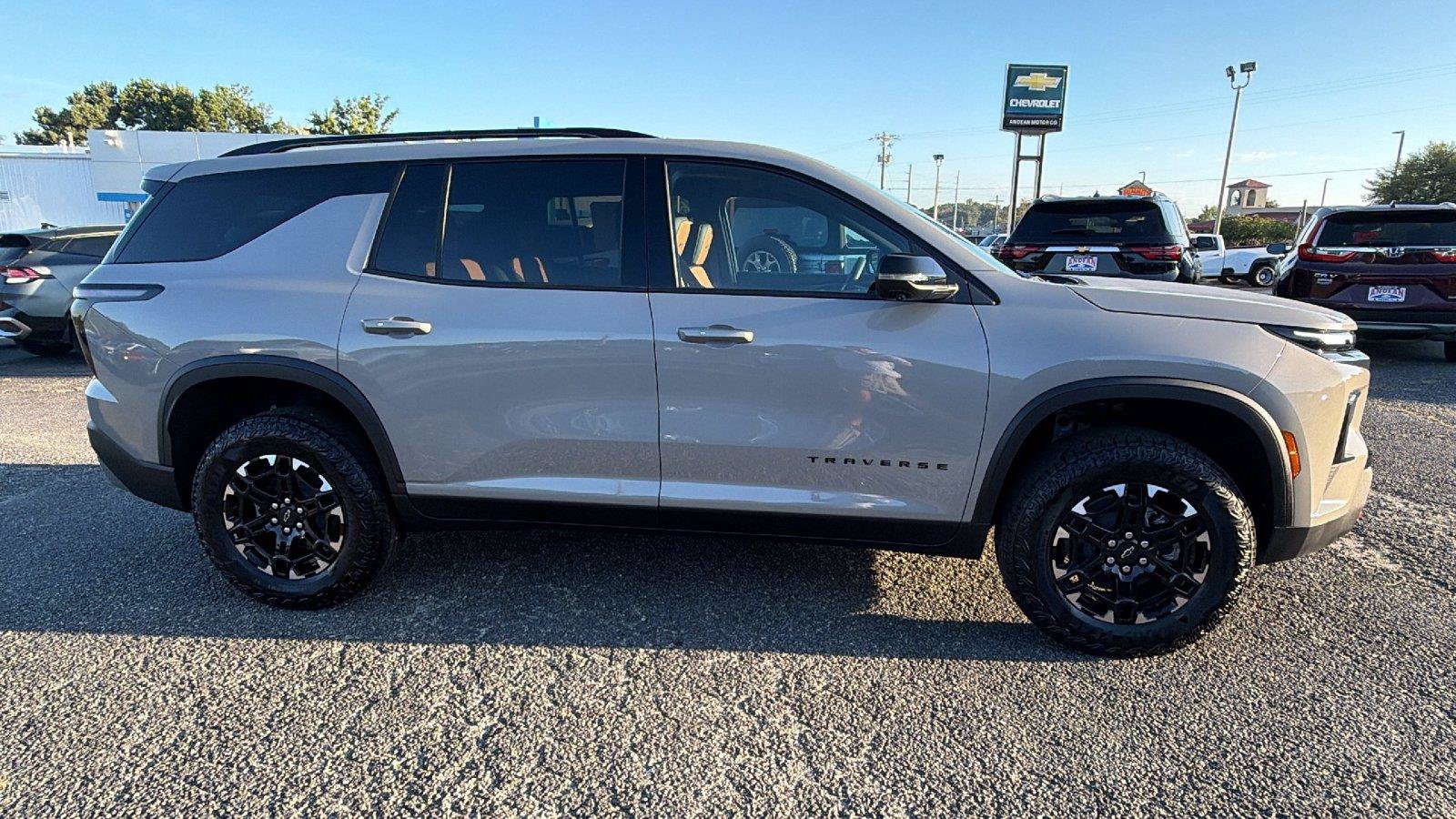 New 2027 Chevrolet Traverse Z71 w/ Driver Confidence Package AWD/4WD image 8