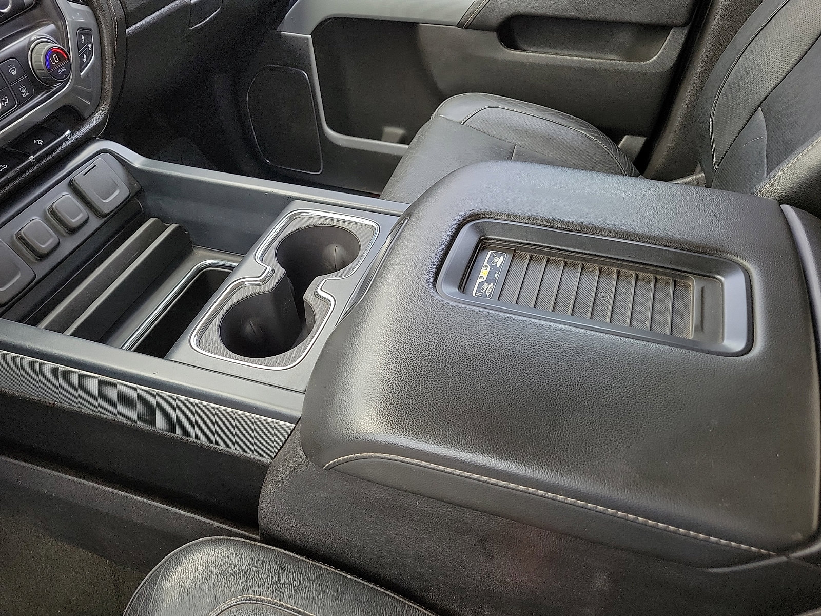 Used 2016 Chevrolet Silverado 1500 LTZ Z71 w/ LPO, Off-Road Sport Package AWD/4WD image 20