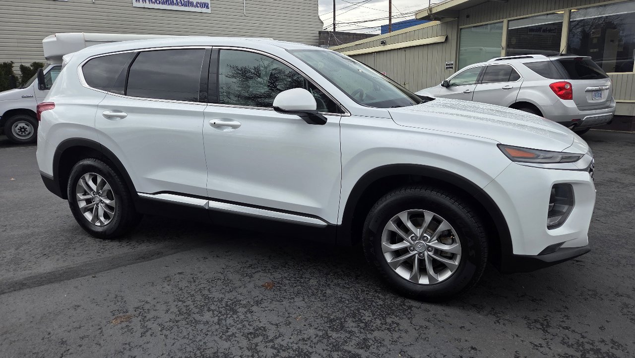 Used 2019 Hyundai Santa Fe SEL image 6