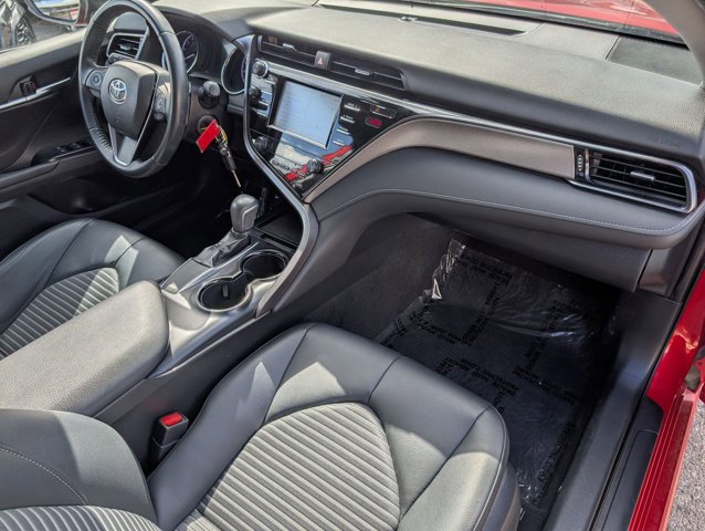 Used 2019 Toyota Camry SE FWD image 19