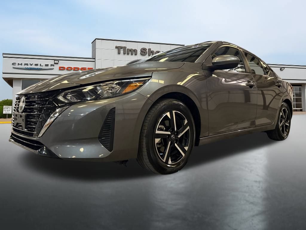Used 2025 Nissan Sentra SV FWD image 10