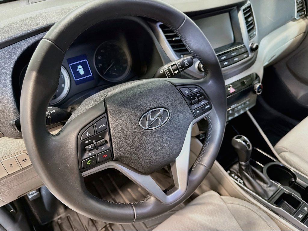 Used 2018 Hyundai Tucson Value AWD/4WD image 11