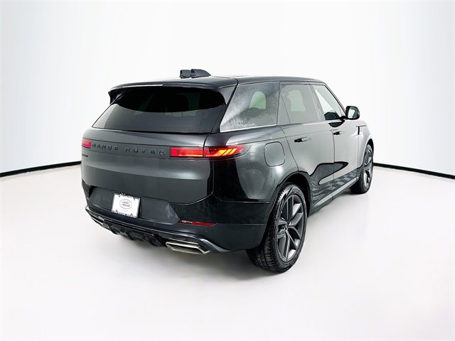 Used 2025 Land Rover Range Rover Sport SE image 5