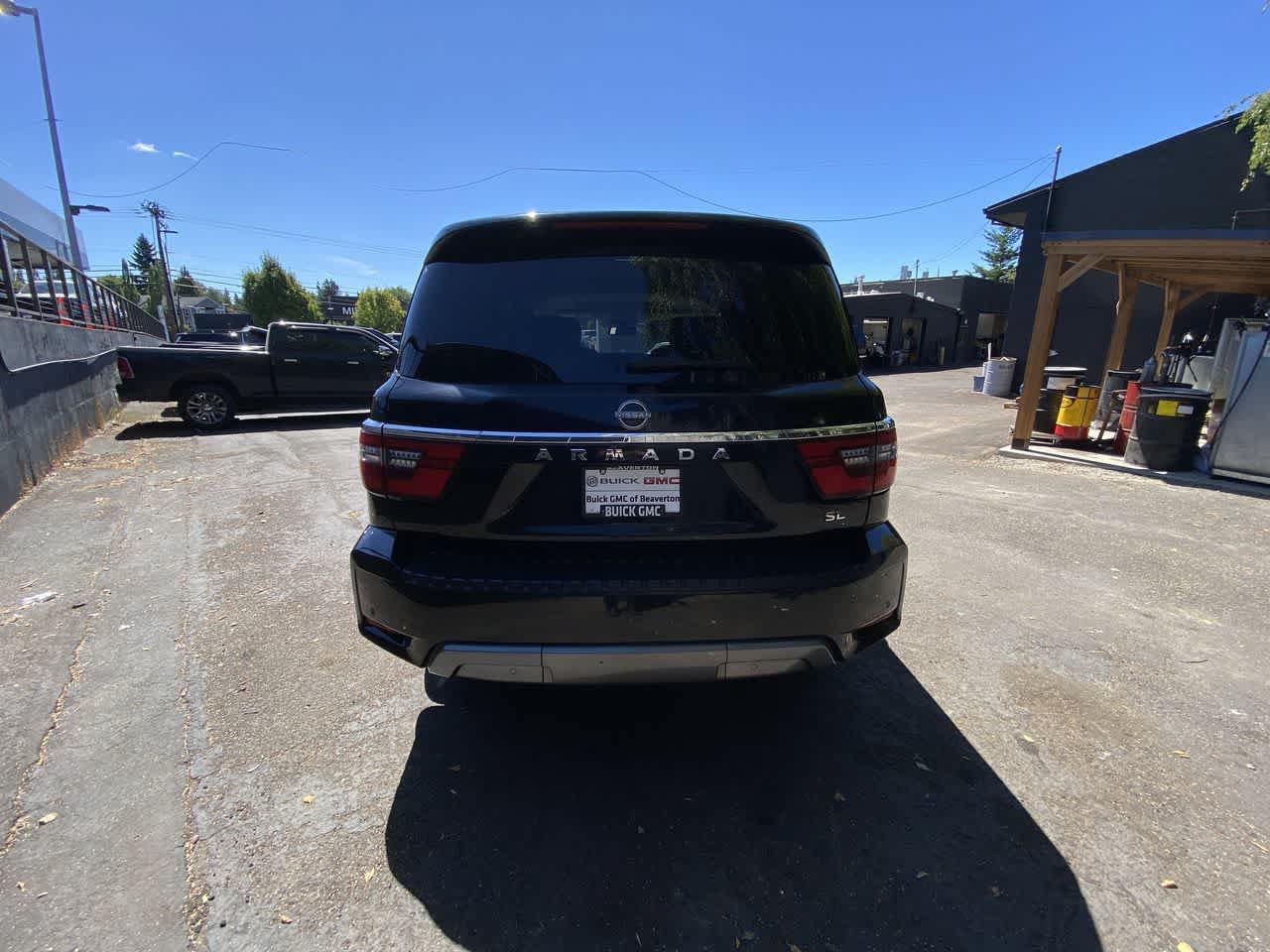 Used 2024 Nissan Armada SL w/ Captain's Chairs Package AWD/4WD image 5