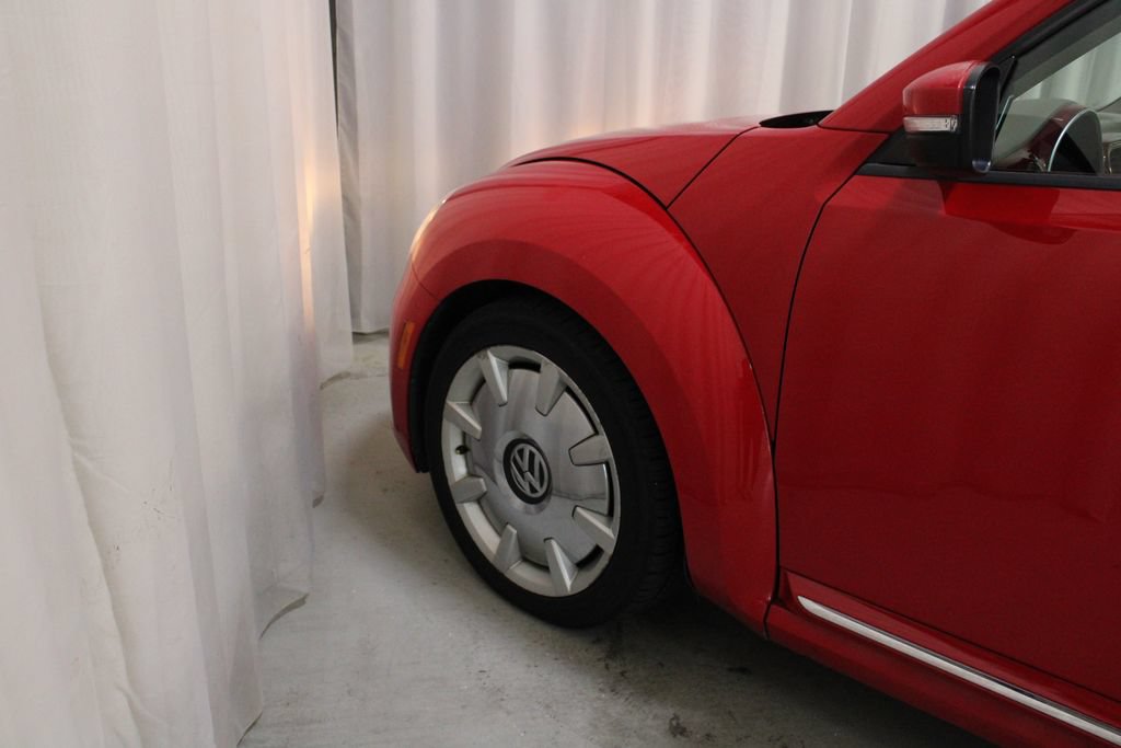 Used 2012 Volkswagen Beetle 2.5 FWD image 27
