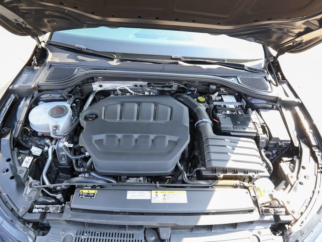 Certified 2025 Volkswagen GTI Autobahn FWD image 35