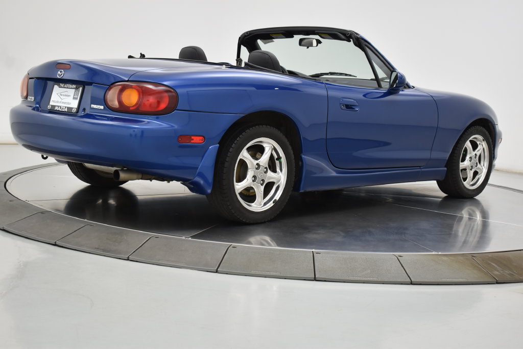 Used 1999 MAZDA MX-5 Miata 10th Anniversary Edition RWD image 21