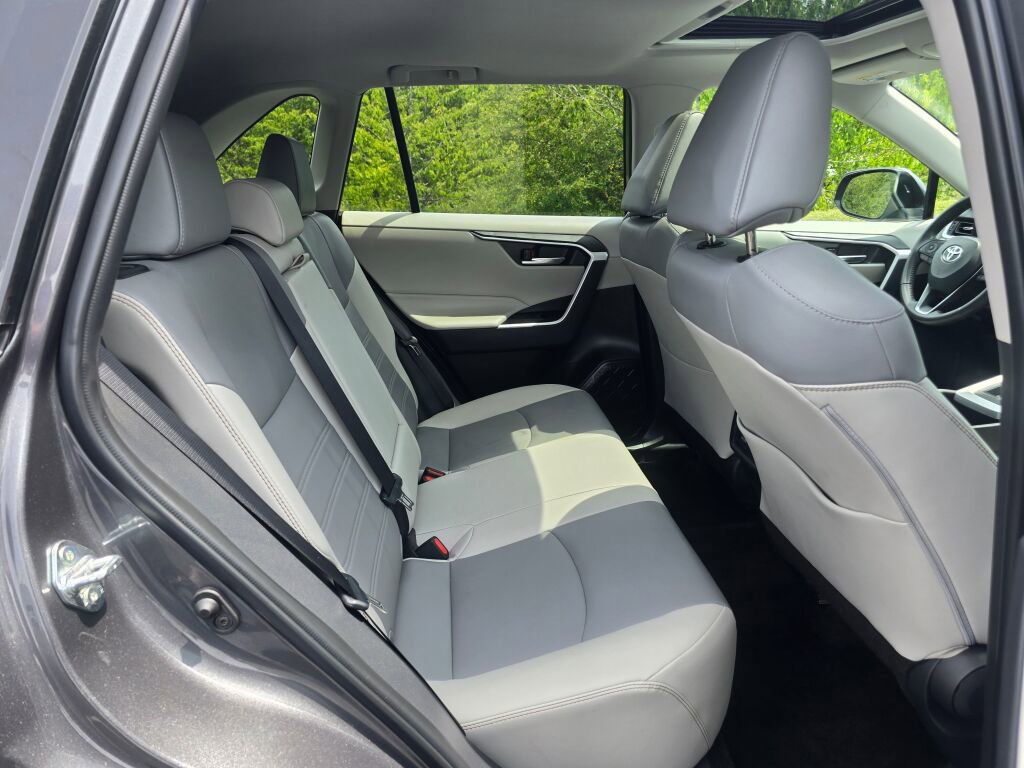 Certified 2025 Toyota RAV4 XLE Premium image 40