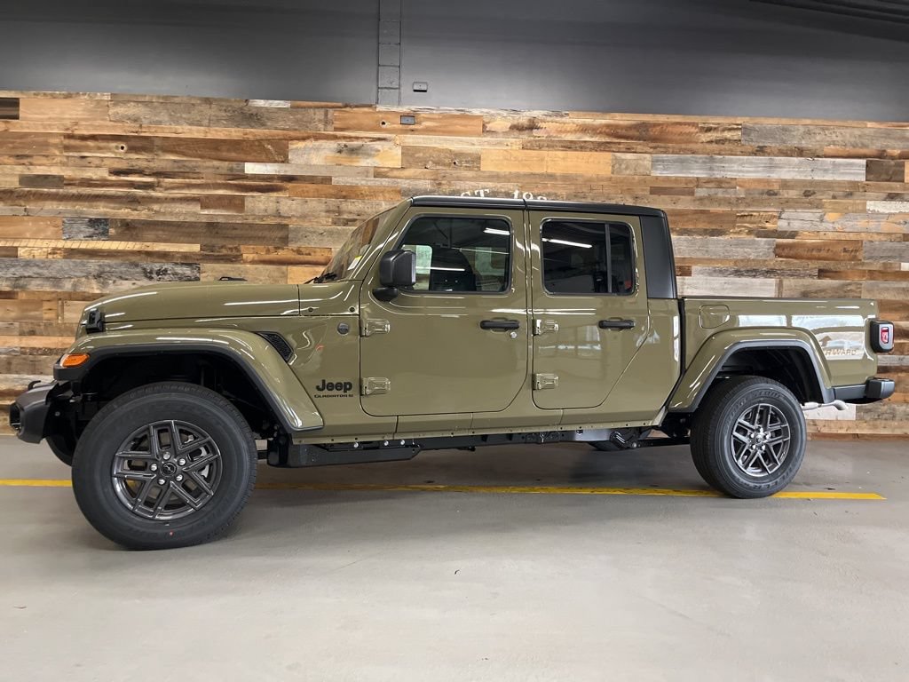 New 2026 Jeep Gladiator Sport AWD/4WD image 20