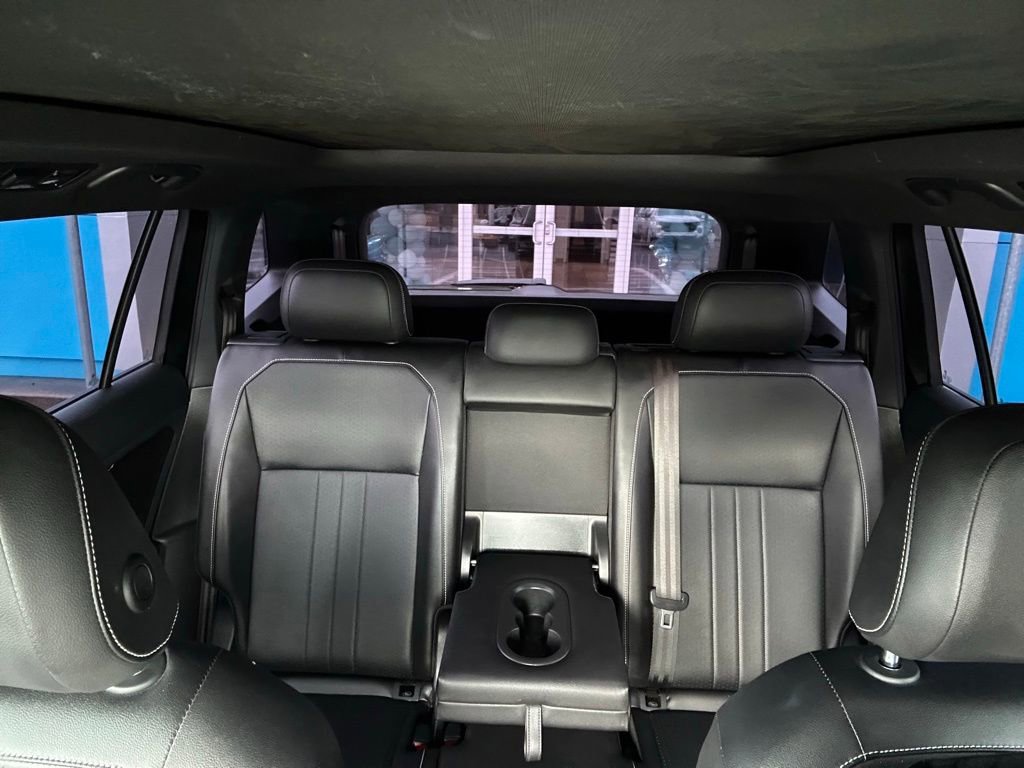 Used 2022 Volkswagen Tiguan SE R-Line FWD image 27