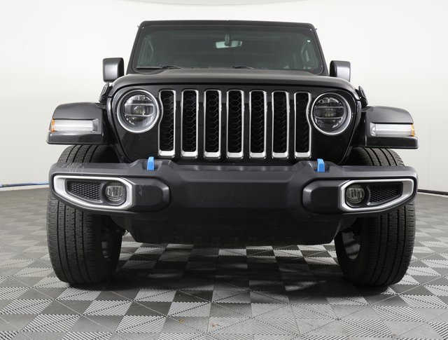 Used 2022 Jeep Wrangler Unlimited Sahara image 2