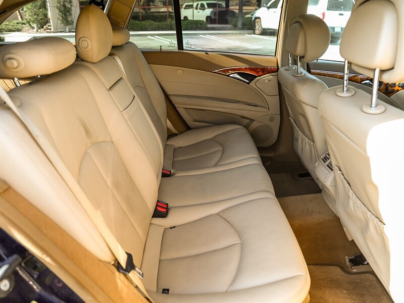 Used 2009 Mercedes-Benz E 350 4MATIC Wagon image 23