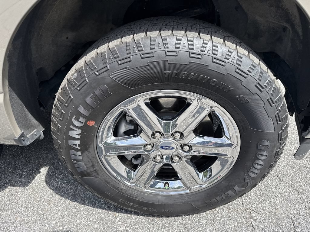 Used 2025 Ford F150 XLT w/ Equipment Group 301A Standard AWD/4WD image 12