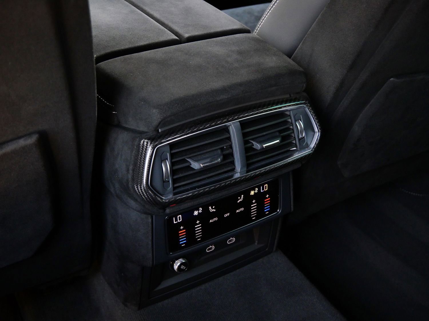 Used 2024 Lamborghini Urus Performante image 37