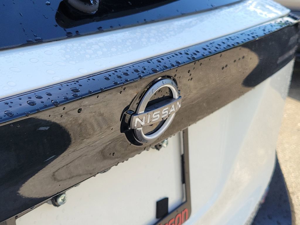 New 2026 Nissan Kicks SR image 10