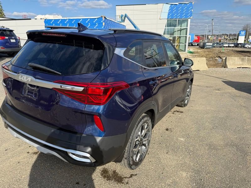 Certified 2023 Kia Seltos EX image 7