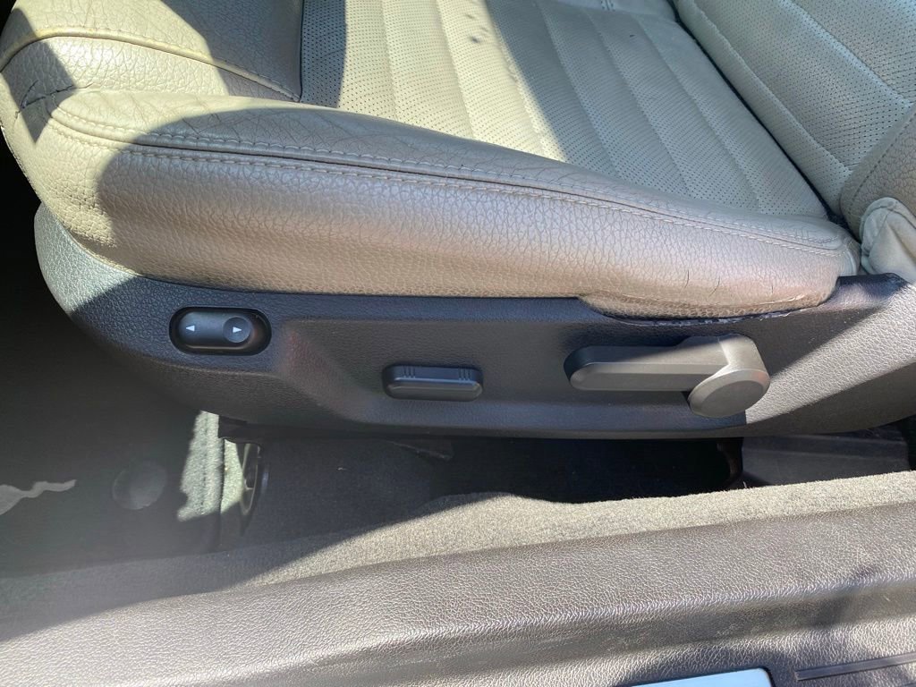 Used 2012 Ford Mustang Premium RWD image 15