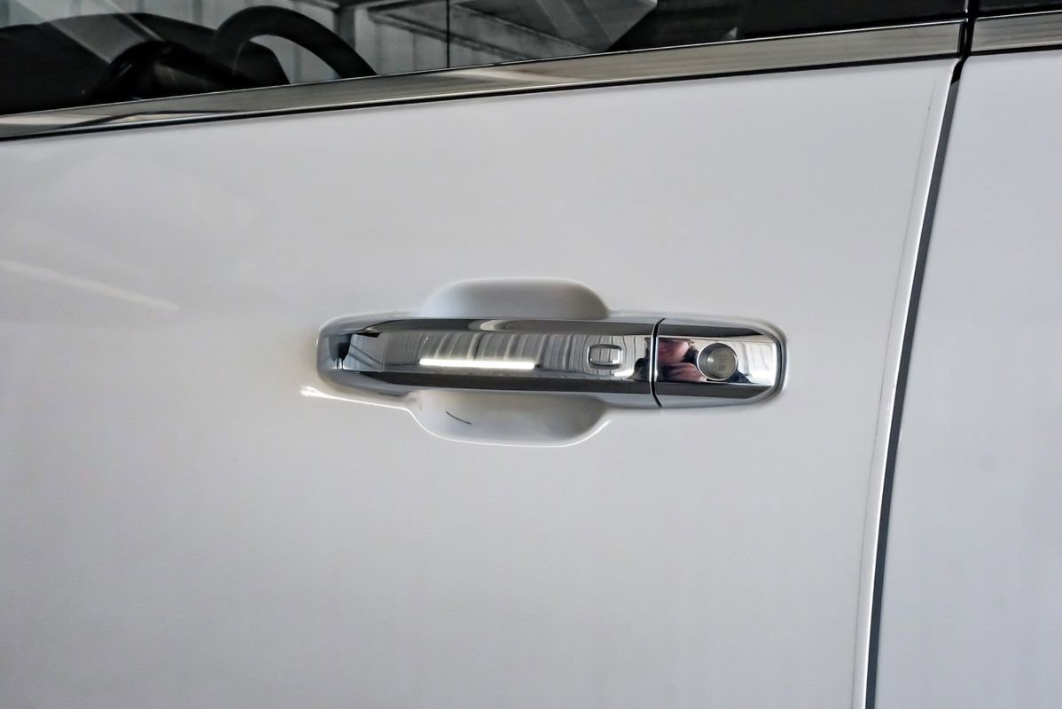 Used 2025 Chevrolet Silverado 3500 High Country w/ High Country Premium Package image 41