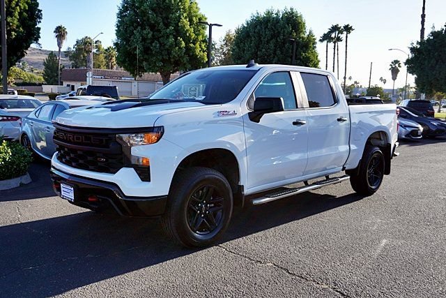 Used 2024 Chevrolet Silverado 1500 Custom Trail Boss AWD/4WD image 9