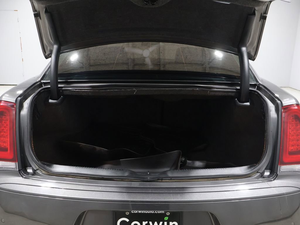 Certified 2018 Chrysler 300 S w/ 300S Premium Group image 21