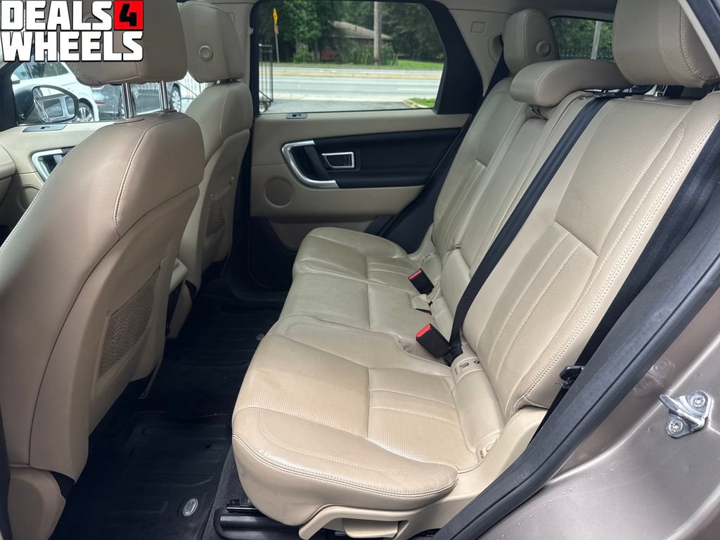 Used 2016 Land Rover Discovery Sport HSE AWD/4WD image 25