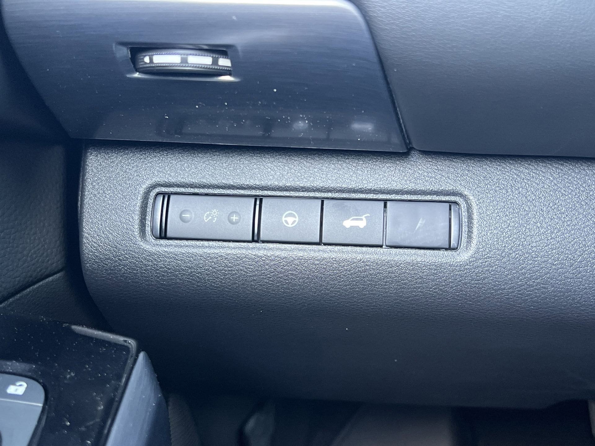 New 2026 Nissan Pathfinder SL FWD image 13