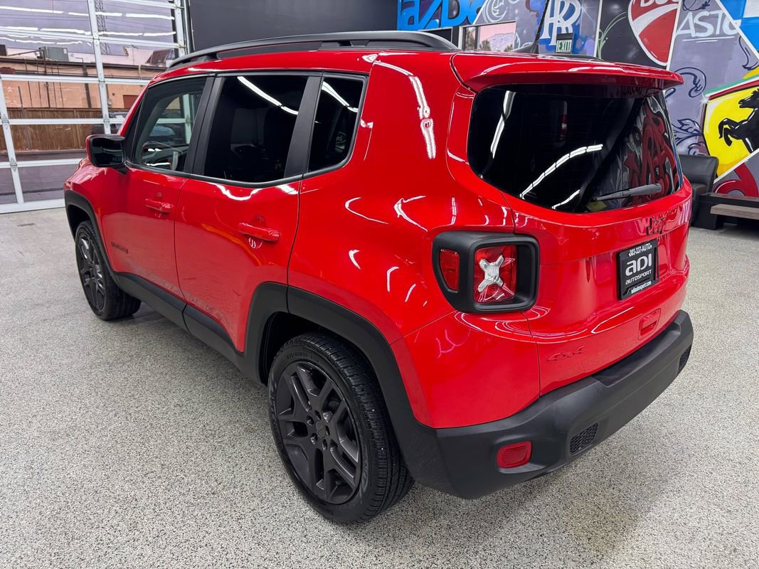 Used 2022 Jeep Renegade Latitude w/ Convenience Group AWD/4WD image 3