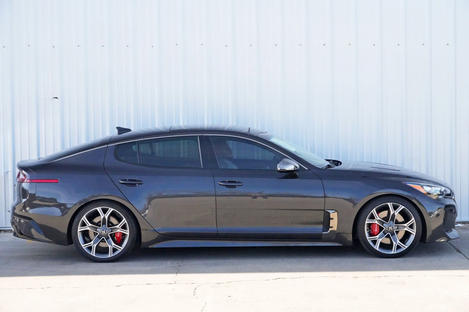 Used 2020 Kia Stinger GT2 image 54