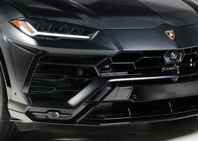 Used 2022 Lamborghini Urus image 29