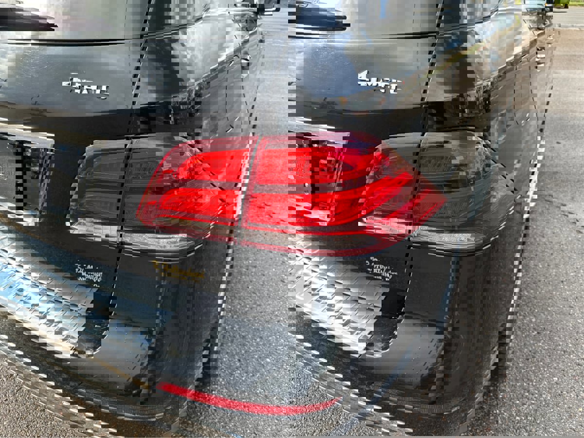 Used 2019 Mercedes-Benz GLE 400 4MATIC w/ Premium 2 Package image 24