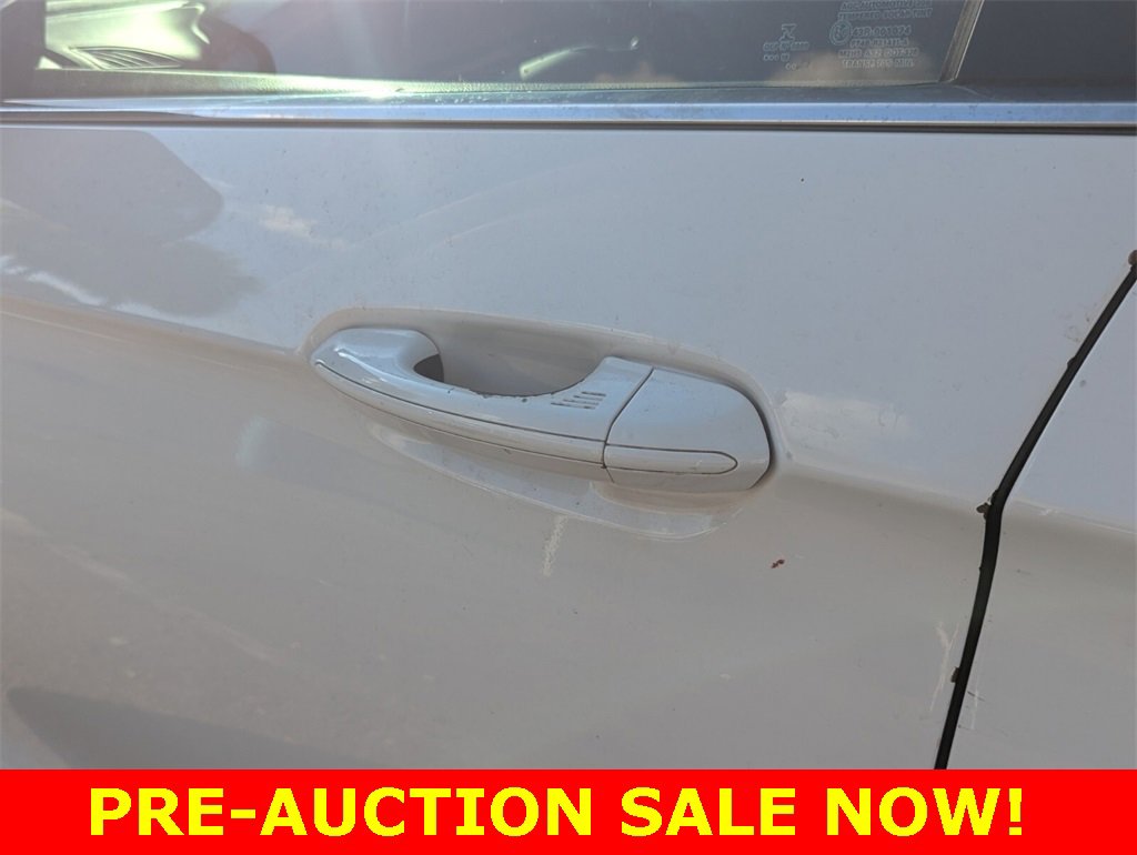 Used 2018 Ford Edge SEL image 19