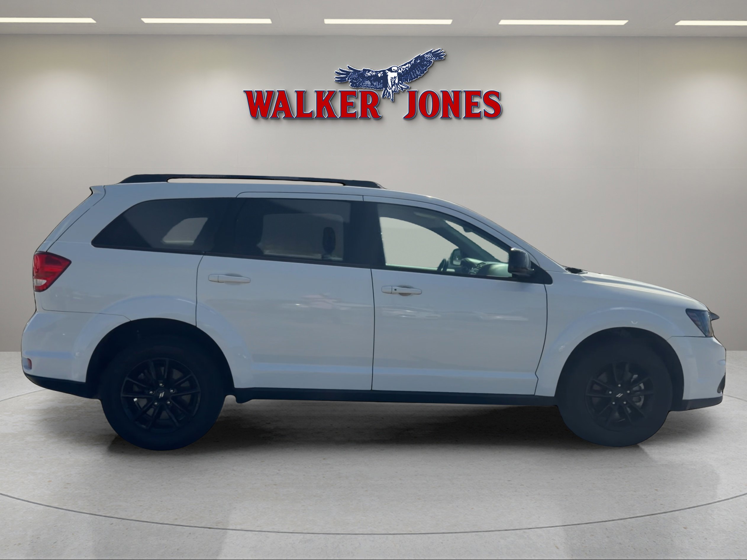 Used 2019 Dodge Journey SE FWD image 2