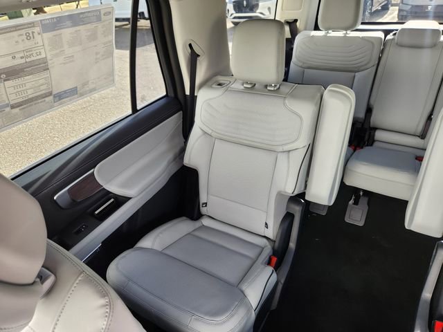 New 2026 Ford Expedition Platinum w/ Platinum Ultimate Package AWD/4WD image 13