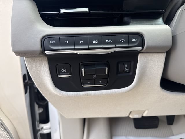 Certified 2024 Cadillac Escalade Premium Luxury Platinum AWD/4WD image 14