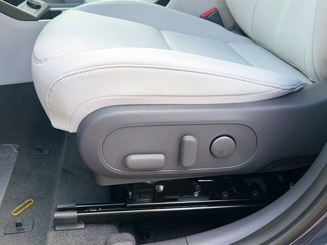 New 2026 Hyundai Kona SEL Premium FWD image 19