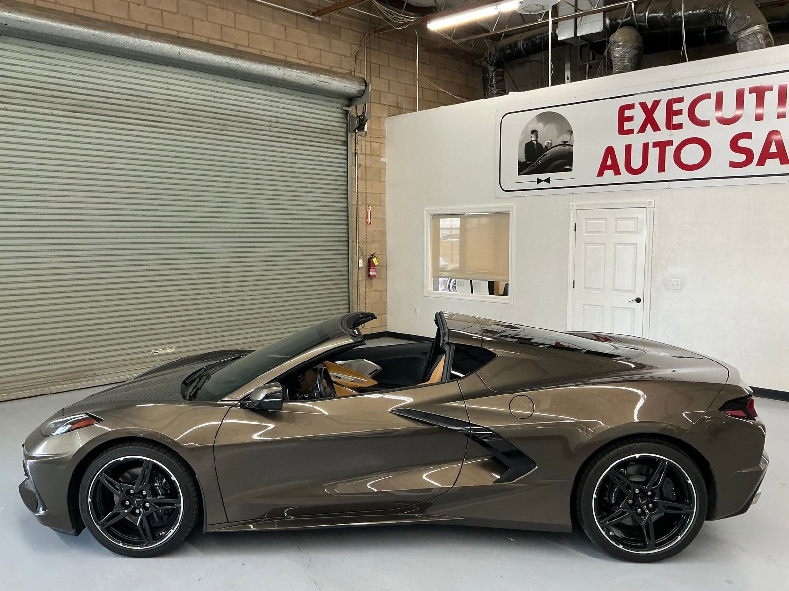 Used 2020 Chevrolet Corvette Stingray Preferred Cpe w/ 2LT Preferred Equipment Group image 8