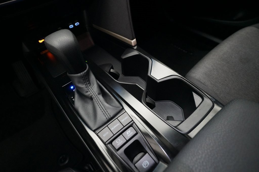 Used 2025 Toyota Camry LE image 16