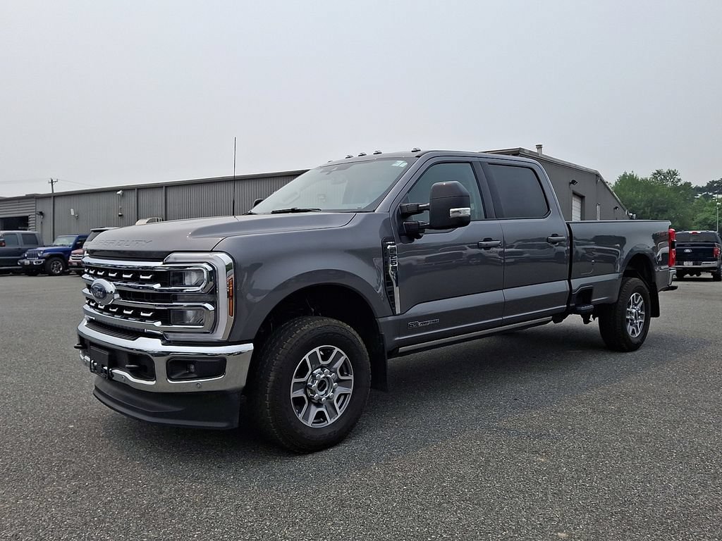 Used 2025 Ford F250 Lariat w/ Lariat Ultimate Package AWD/4WD image 3