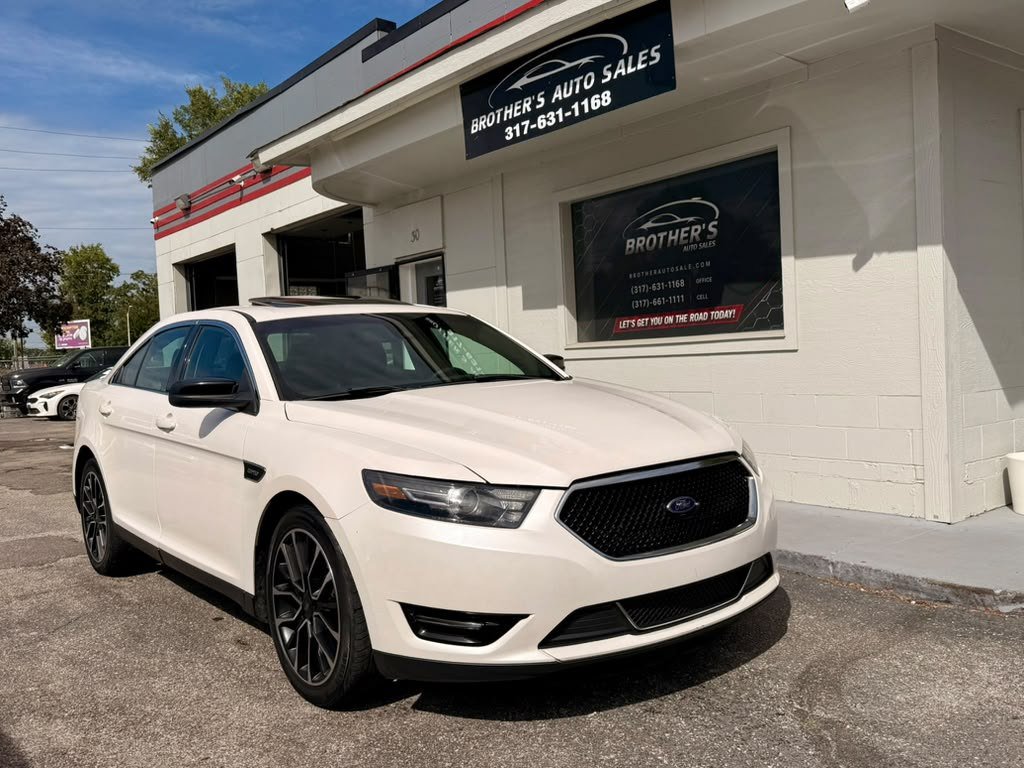 Used 2019 Ford Taurus SHO AWD/4WD image 11