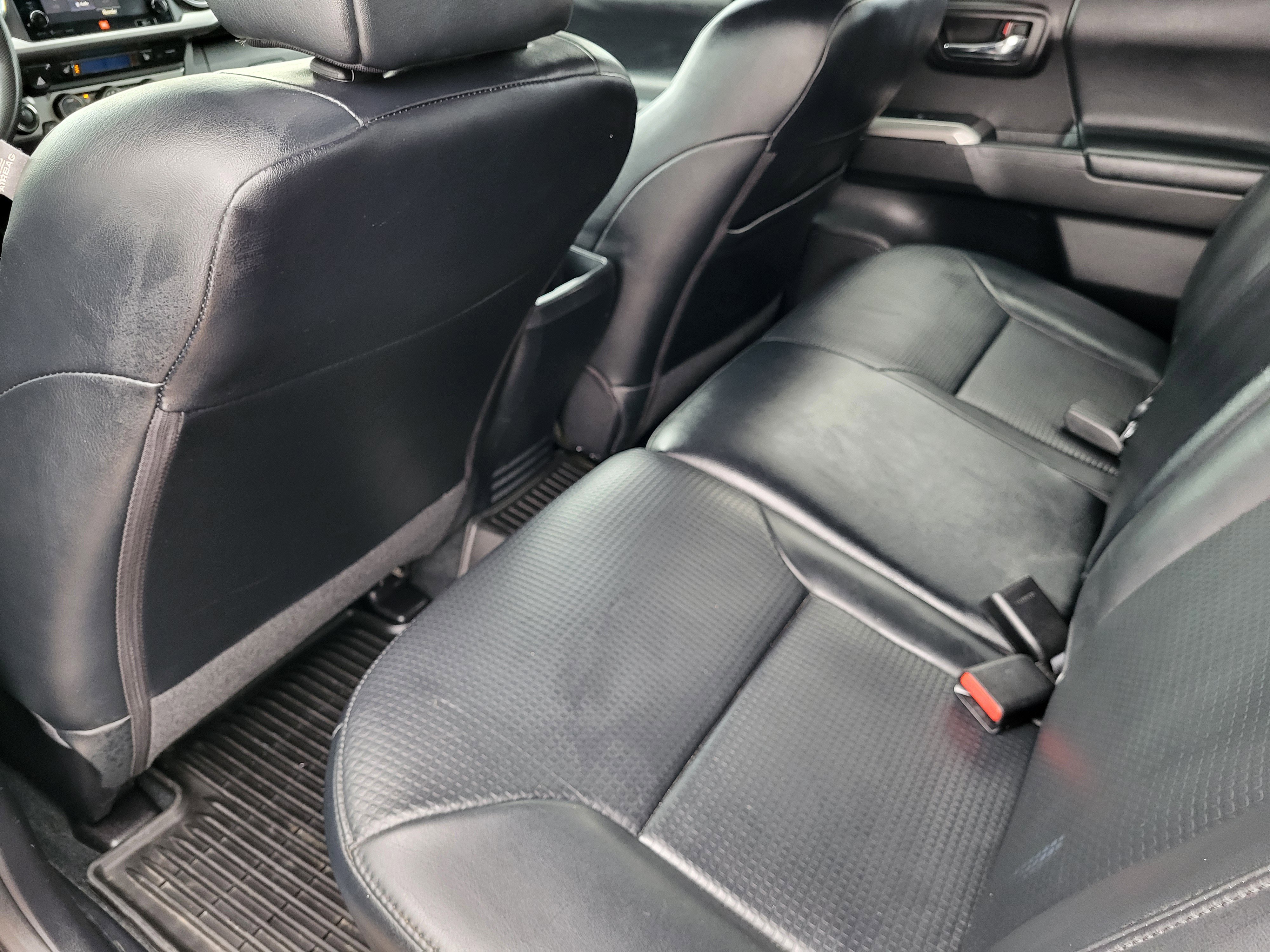 Used 2019 Toyota Tacoma SR5 image 8