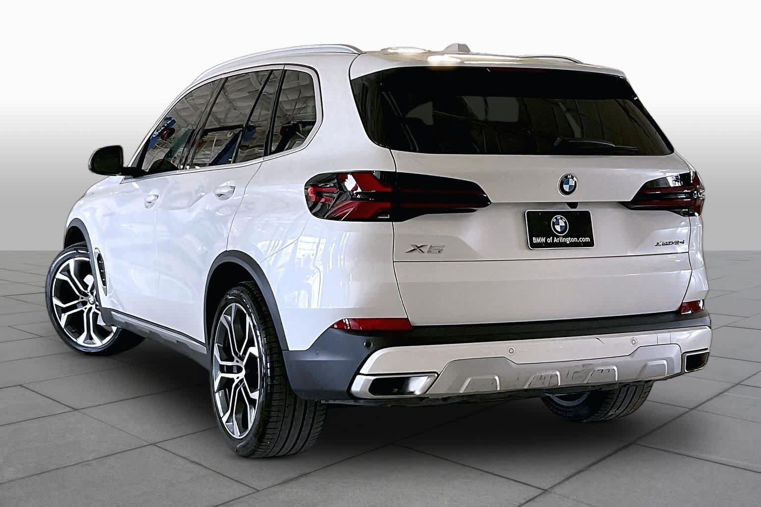 Used 2026 BMW X5 xDrive40i AWD/4WD image 11